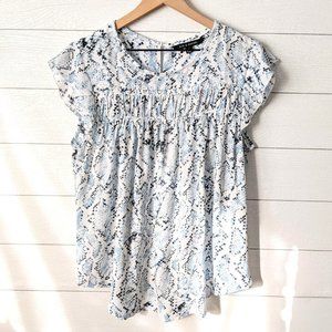 Zac & Rachel Printed Flutter Sleeve Blouse L